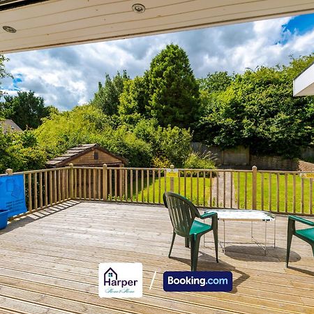 Spacious Detached Bungalow By Harperletting Short Lets & Serviced Accommodation Buckely With Pool Table & Driveway Buckley Exteriör bild