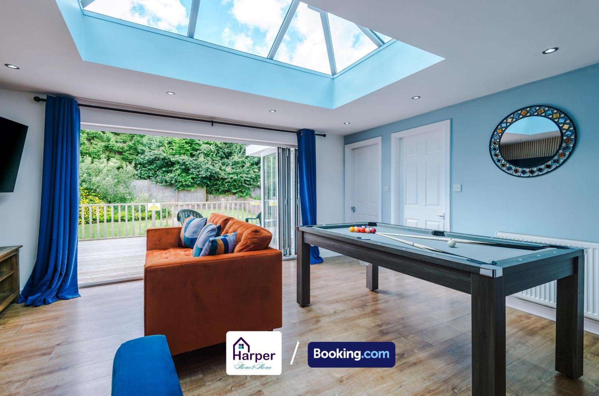 Spacious Detached Bungalow By Harperletting Short Lets & Serviced Accommodation Buckely With Pool Table & Driveway Buckley Exteriör bild