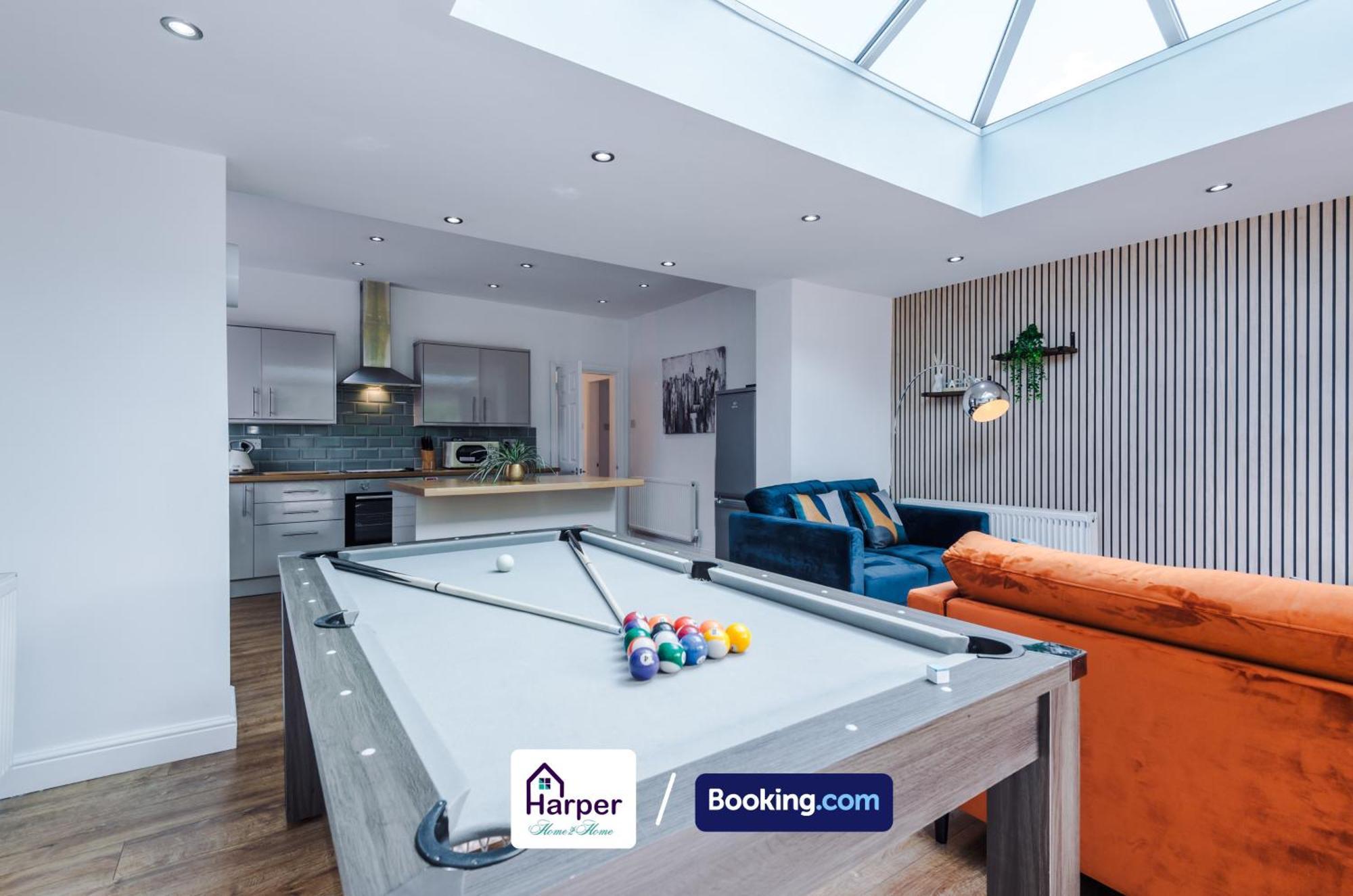 Spacious Detached Bungalow By Harperletting Short Lets & Serviced Accommodation Buckely With Pool Table & Driveway Buckley Exteriör bild