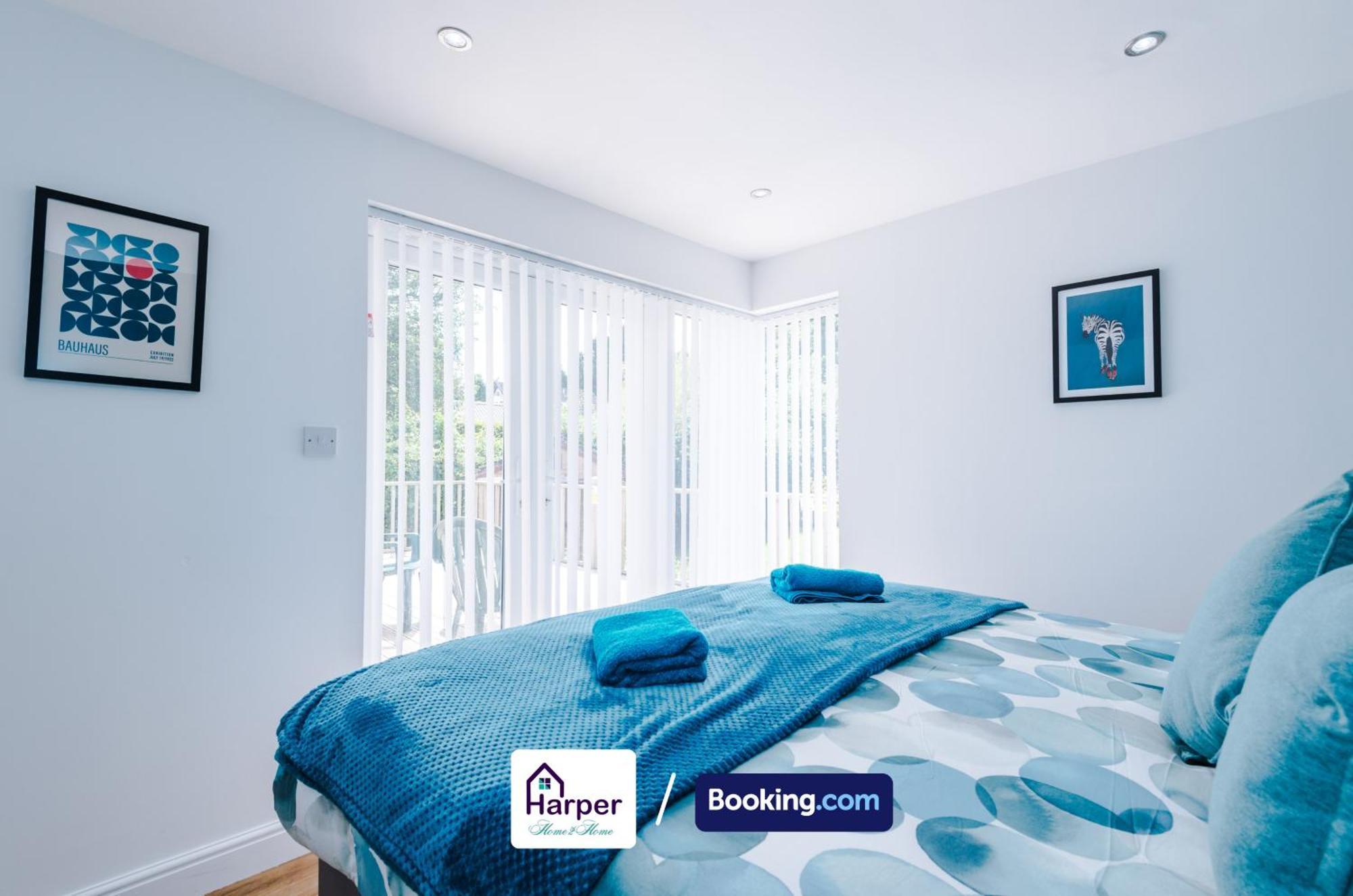 Spacious Detached Bungalow By Harperletting Short Lets & Serviced Accommodation Buckely With Pool Table & Driveway Buckley Exteriör bild
